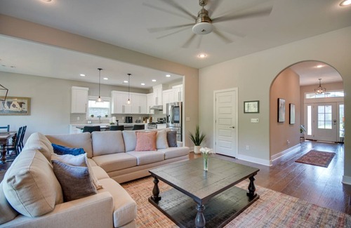 Fayetteville House | 175 m² House ∙ 3 bedrooms ∙ 6 guests