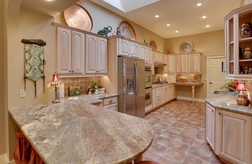 Fayetteville Apartment | 243 m² Apartment ∙ 3 bedrooms ∙ 6 guests