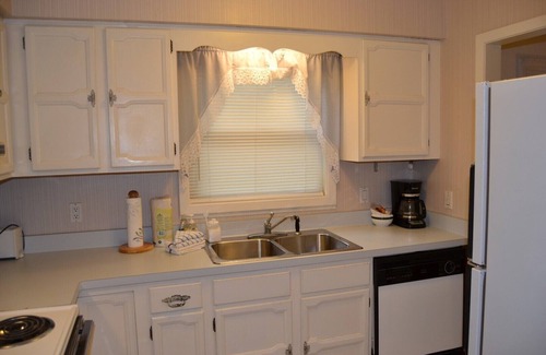 Hot Springs Village House | 24OranPl | Coronado Courts Townhome | Sleeps 6
