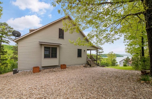 Eureka Springs House | 262 m² House ∙ 2 bedrooms ∙ 12 guests