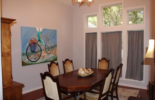 Bella Vista House | Comfortable-Spacious 4 bedroom home for you!
