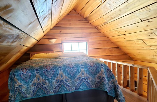 Heber Springs Cabin | Cozy River Front Cabin on the Little Red River