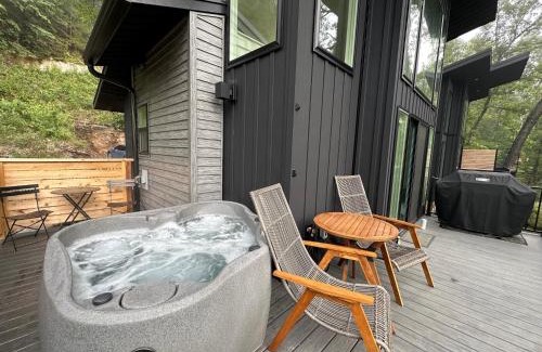Sylvan Shores House | Firefly2 - luxury lakeside treehouse with hot tub
