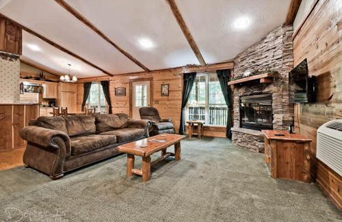 Sylvan Shores House | Holiday homes in AR, USA