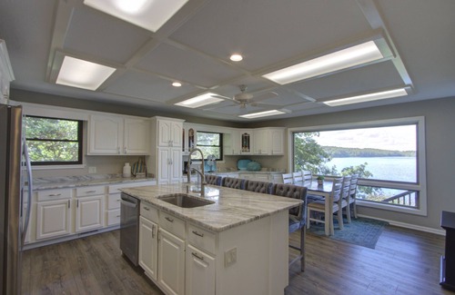 Hot Springs House | MILLION DOLLAR VIEW OF LAKE HAMILTON, HOT SPRINGS AR
