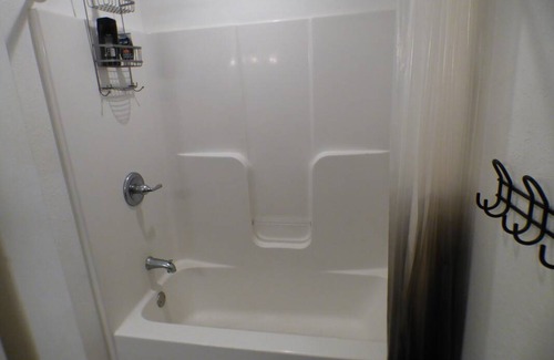 Rogers Resort | Private room ∙ 1 guest