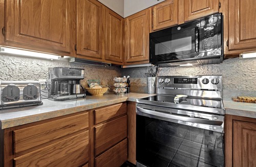 Hot Springs Village House | Spectacular views of Lake DeSoto in a 3 Bedroom & 2 full bath house on the lake!