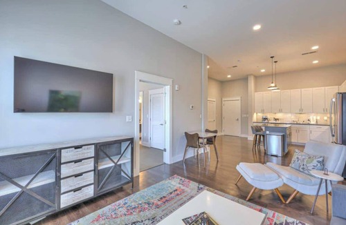 12 South Condo | 1-BR Condo in 12 South I Unit 202