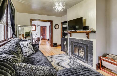 Dubuque House | 1 Mi to Downtown Dubuque! Spacious Home