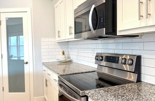 Raytown House | 10 minutes from nearby stadium - 3 bedrooms, 8 guests!