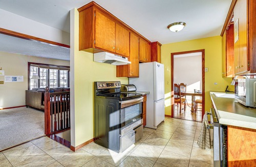 Cottage Grove House | 12 Mi to St Paul: Pet-Friendly Home w/Backyard