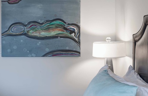 West End Hotel | 121 Hotel by AvantStay | Chic & Modern Deluxe Suite In Ideal Nashville Location!
