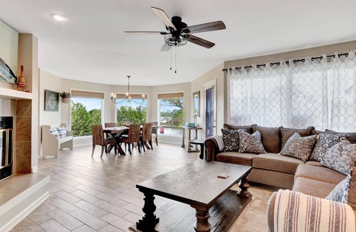 Lake Hamilton Apartment | 153 m² Apartment ∙ 2 bedrooms ∙ 6 guests