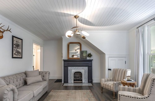 Kedron Other | 1898 Franklin Farmhouse on five acres in the country