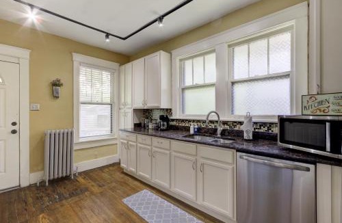 Cooper-Young Historic District House | 1927 Family Craftsman Cottage - Ideal Location