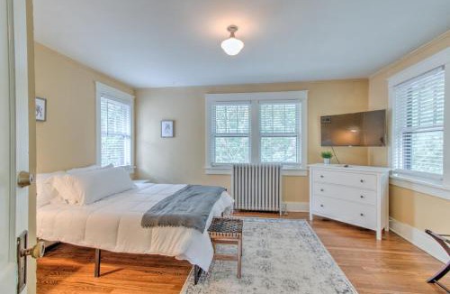 Cooper-Young Historic District House | 1927 Family Craftsman Cottage - Ideal Location