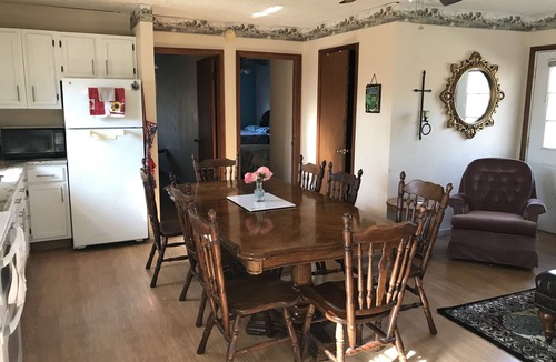 Bismarck House | 2 bedroom family vacation cottage (Caddo Cottage) near DeGray Lake.