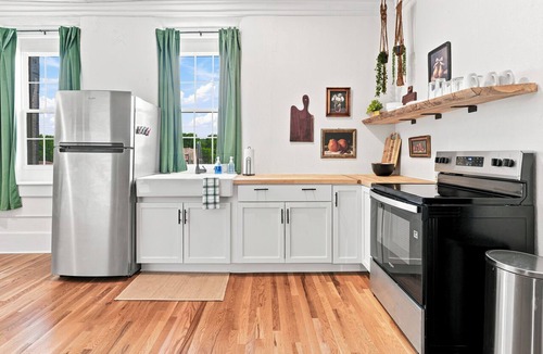 Chapman Apartment | 2 Bedroom Retreat in Historic Bank in Downtown Chapman