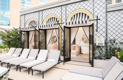 Las Vegas House | 2 Connecting Suites at a 5⭐️ Hotel
