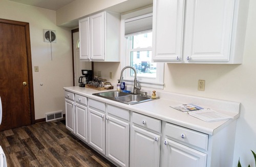 Clear Lake House | 2 E-Bikes & Kayaks included & No Cleaning Fees!