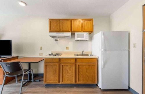 Norman Apartment | 2 Full Beds | Non-Smoking, Kitchen