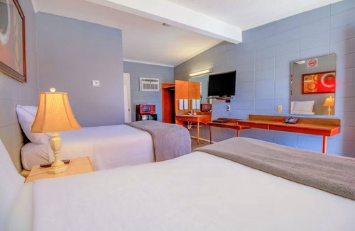 Wheeler Hotel | 2 Lodgings | Relaxed 2-Queen Beds Near Museum and Walking Trails + Free Parking