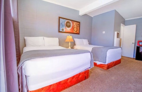 Wheeler Hotel | 2 Lodgings | Relaxed 2-Queen Beds Near Museum and Walking Trails + Free Parking