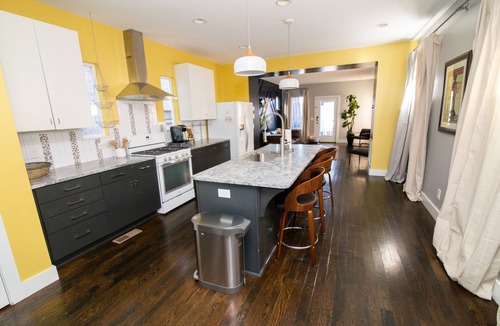 Salemtown House | 2 mi to Downtown, Walk to Restaurants, Spacious House, Hottest area of Nash!
