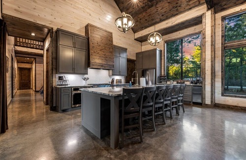 Pickens Cabin | 2 Neighboring Cabins, Heated Pool, Big Game Area, Pond, Fun Slide