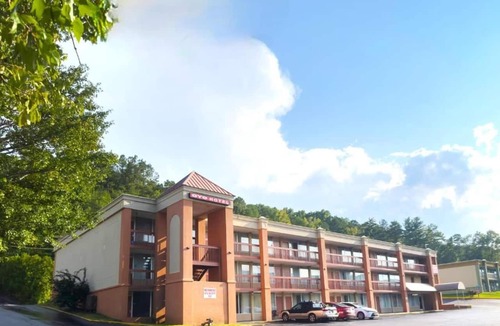 Harriman Apartment | 2 Queen Bed | Non smoking