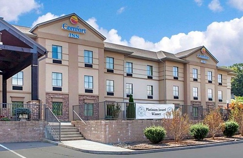 Harriman Hotel | 2-Star Hotel ∙ Comfort Inn Harriman