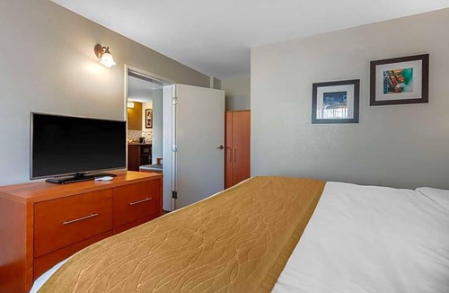 Antioch Hotel | 2-Star Hotel ∙ Comfort Inn & Suites Nashville-Antioch