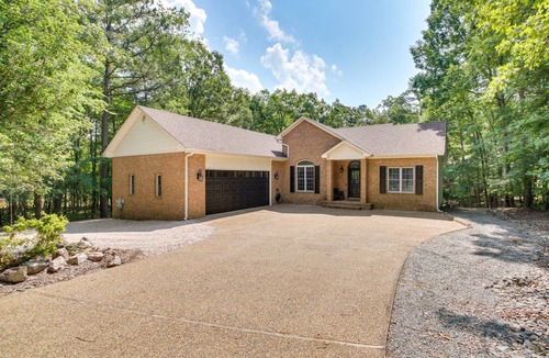 Hot Springs Village House | 224 m² House ∙ 4 bedrooms ∙ 13 guests