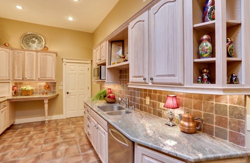 Fayetteville Apartment | 243 m² Apartment ∙ 3 bedrooms ∙ 6 guests