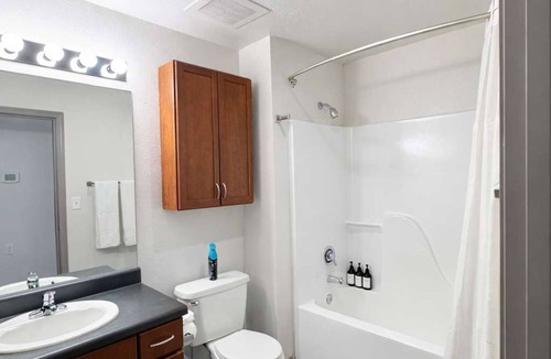 River Market Apartment | 2BR Central Stay in the Heart of Kansas - WiFi