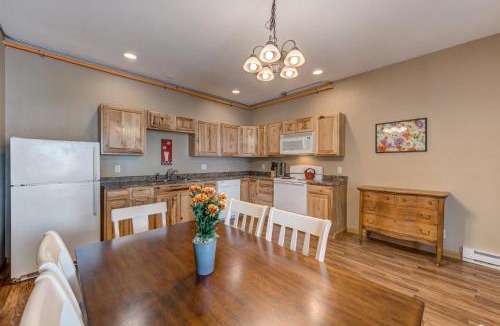 Pepin Apartment | 2BR Condo Near Lake Pepin w Murphy Bed - Sunbeam