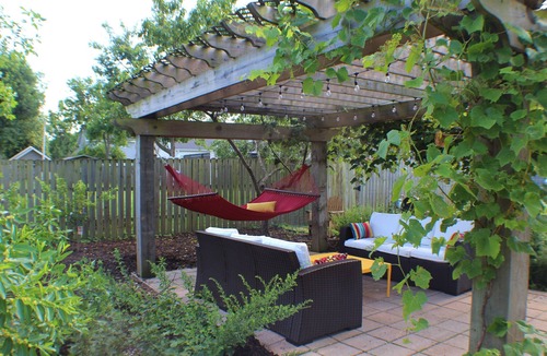 Downtown House | 2nd Street Retreat: Cozy Garden Apartment - So Close You Can Walk/Bike the Town