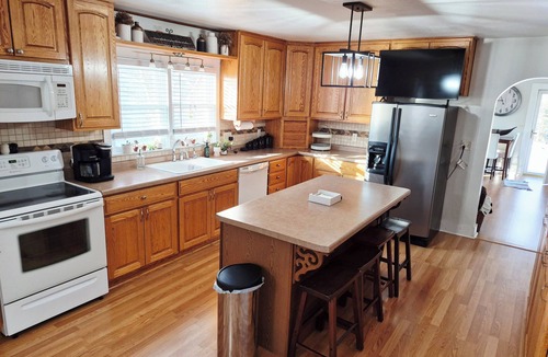 Prairie Du Chien House | 3-bedroom house in terrific Prairie du Chien with cool vibes