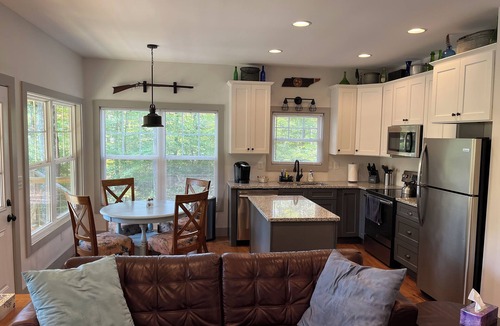 Sparta House | 3 bedroom house on the river in Sparta, TN close to many waterfalls