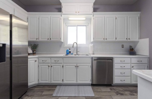 Blue Springs House | 3 King Suites Game Room & Near Arrowhead Stadium