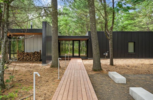 Wisconsin Dells Cabin | 3 Luxury Cabins on 40 wooded acres @ Oak & Ember Luxury Resort