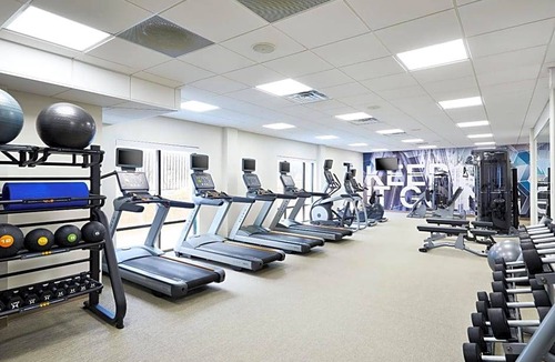Brentwood Hotel | 3-Star Hotel ∙ SpringHill Suites St. Louis Brentwood