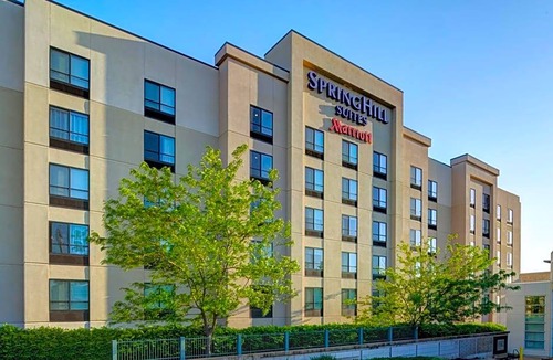 Brentwood Hotel | 3-Star Hotel ∙ SpringHill Suites St. Louis Brentwood