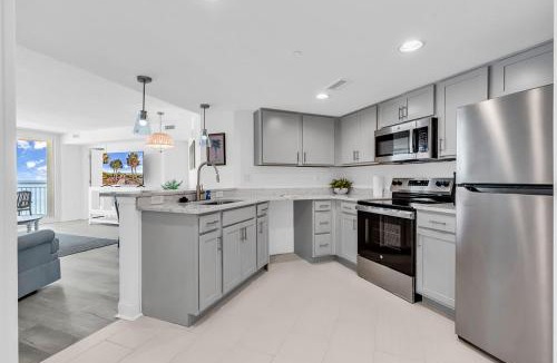 Downtown Myrtle Beach House | 3BR Beach Gem Full Reno-Views From All Bedrooms