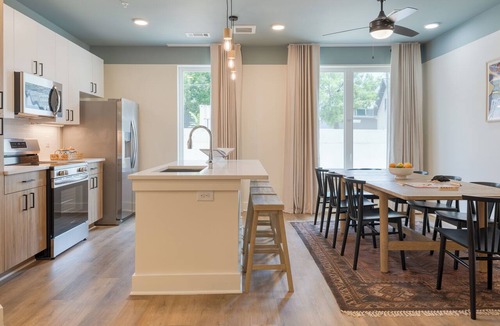 12 South Apartment | 3BR King Suite + Rooftop Terrace | Heart of 12 South | The Gilmore Hotel