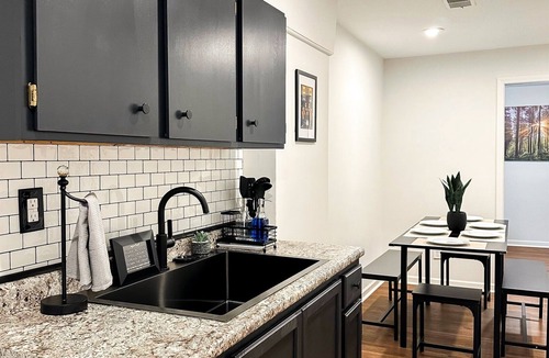 South Bend House | 3Kings|6Beds|Games|Deck|FirePit|Sleeps10