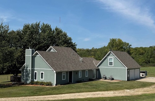Grantville House | 4 Bedroom House at Perry Lake