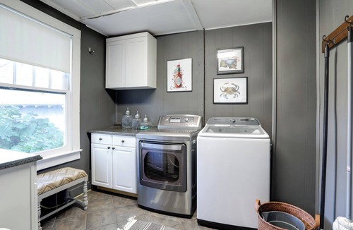 Mid City South House | 4 Mi to Dtwn: Baton Rouge Bungalow w/Private Yard