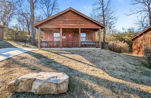 Mountain View House | #44 Pinewood Cabin ~ next to the square