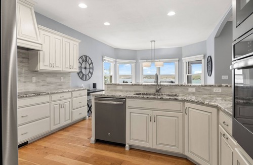 Rocky Mount House | 4BR Lakefront Home, 211’ Shoreline, Sunset Views, 4 MM on the Gravois Arm.